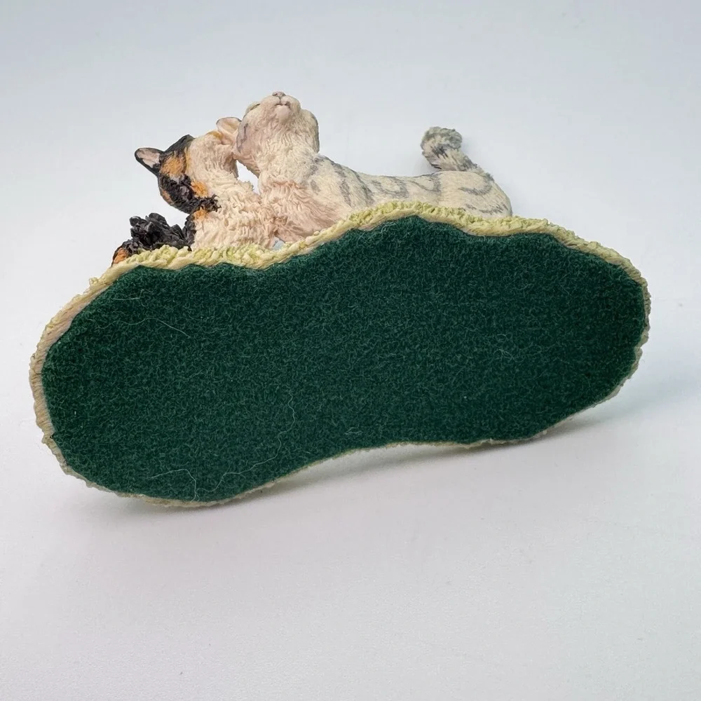 Lowell Davis Cat Kitten Figurine 
